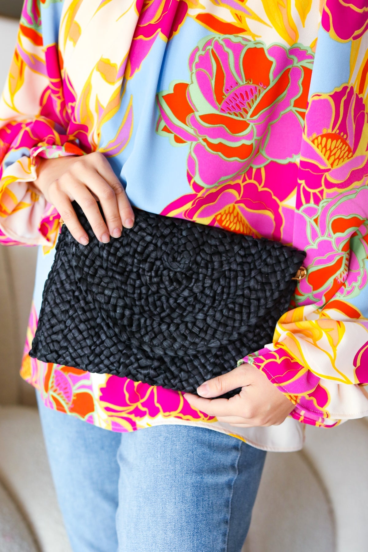 Black Raffia Woven Wrist Strap Clutch Bag