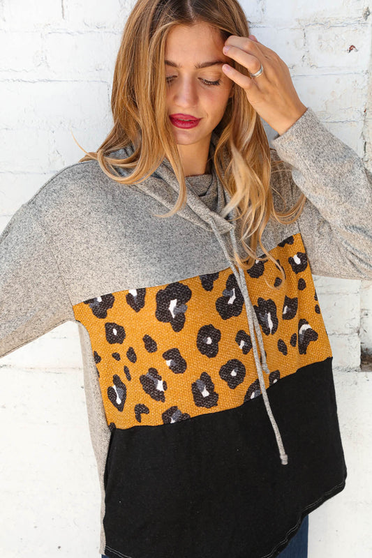 Leopard Jacquard Hacci Color Block Turtleneck